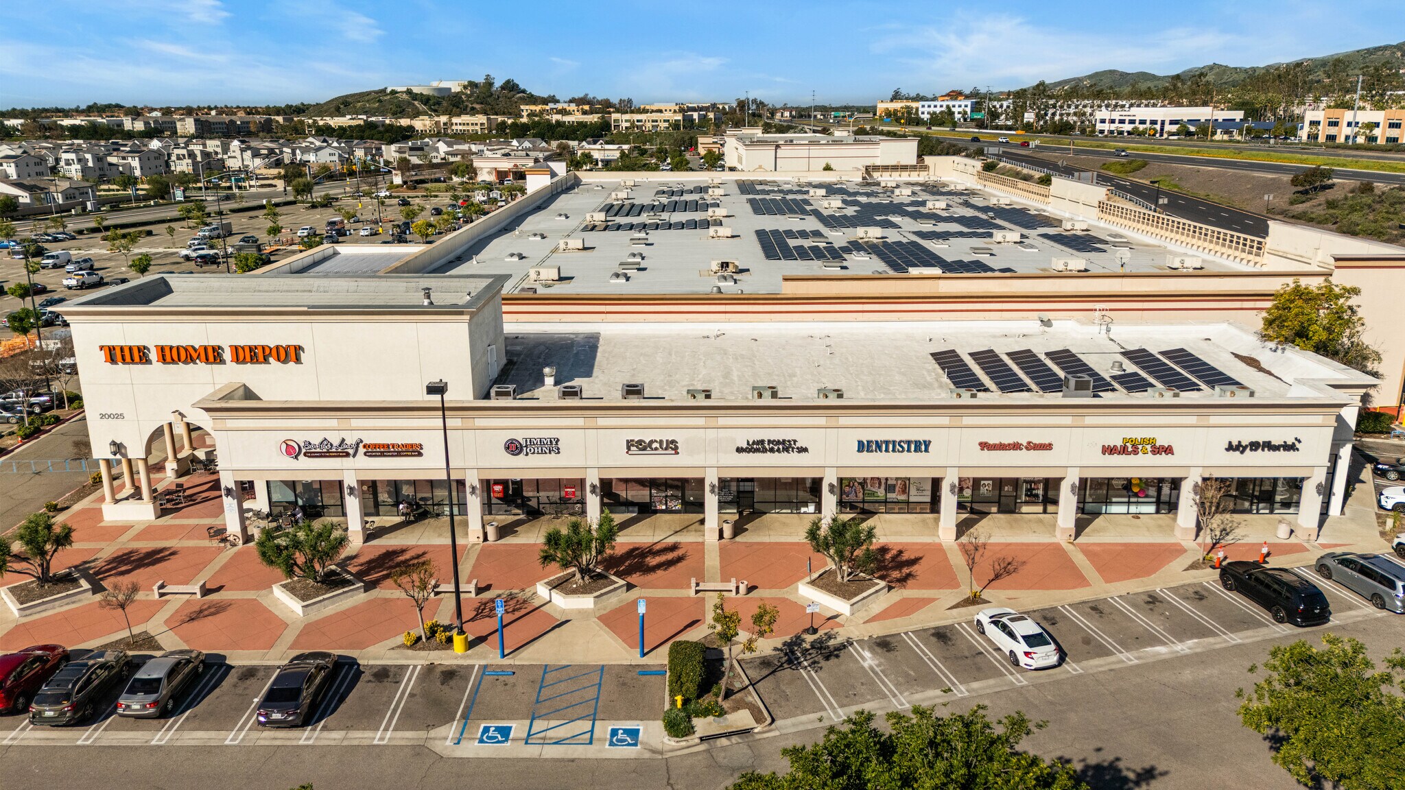 20021-20025 Lake Forest Dr, Lake Forest, CA à louer Photo principale– Image 1 sur 20