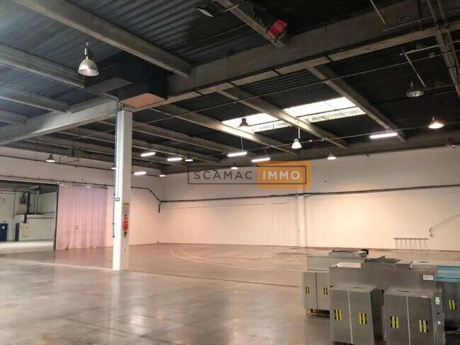 Plus de détails pour Bureau, Industriel/Logistique à louer