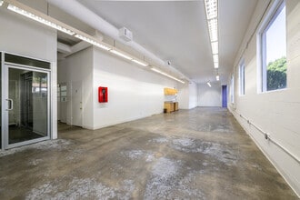 2842-2912 Colorado Ave, Santa Monica, CA à louer Photo intérieure– Image 2 sur 9