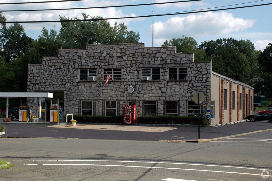 71 E Broad St, Hopewell, NJ à vendre - Photo principale – Image 2 sur 11