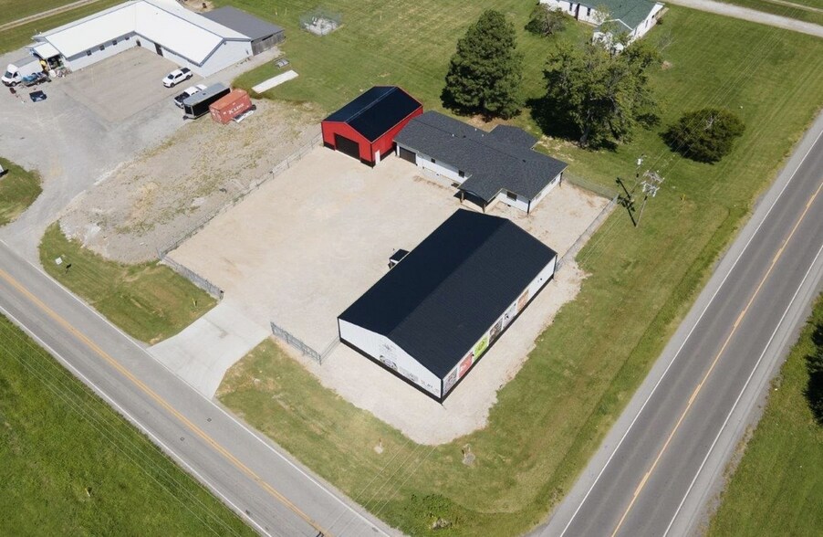 12258 Cedar Grove Rd, Marion, IL à vendre - Aérien – Image 2 sur 25