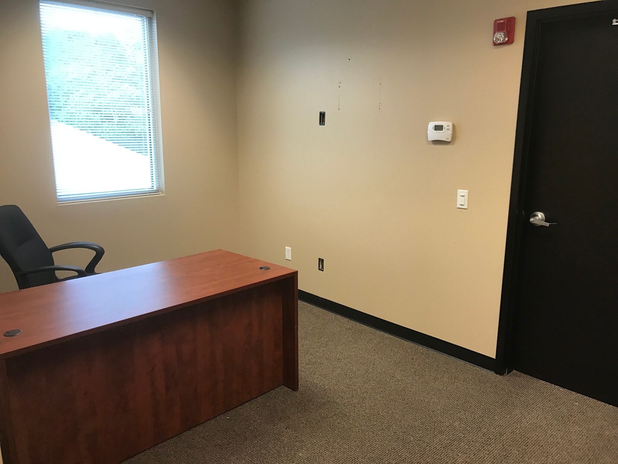 121 E Magnolia St, Friendswood, TX à louer Photo intérieure– Image 1 sur 4