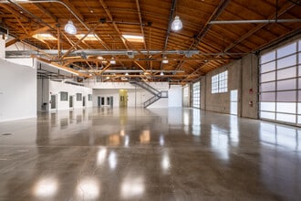 3523-3525 Eastham Dr, Culver City, CA à louer Photo intérieure– Image 1 sur 12
