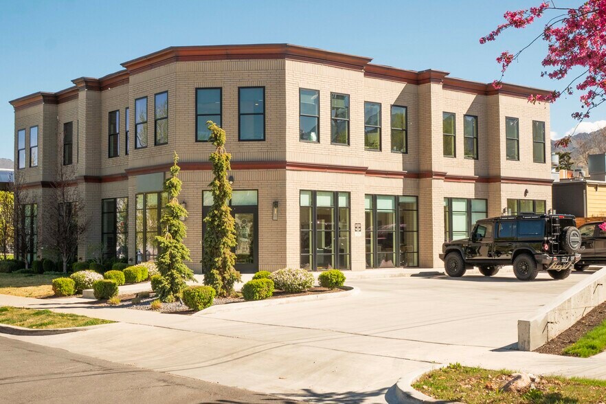1586 E Stratford Ave, Salt Lake City, UT à louer - Photo de l’immeuble – Image 2 sur 4