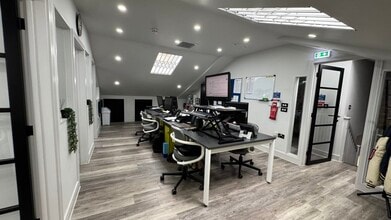 213 Leytonstone Rd, Londres à louer Photo intérieure– Image 1 sur 5