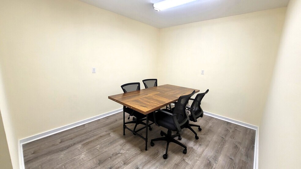 1010 E North St, Greenville, SC à louer - Photo de l’immeuble – Image 2 sur 13
