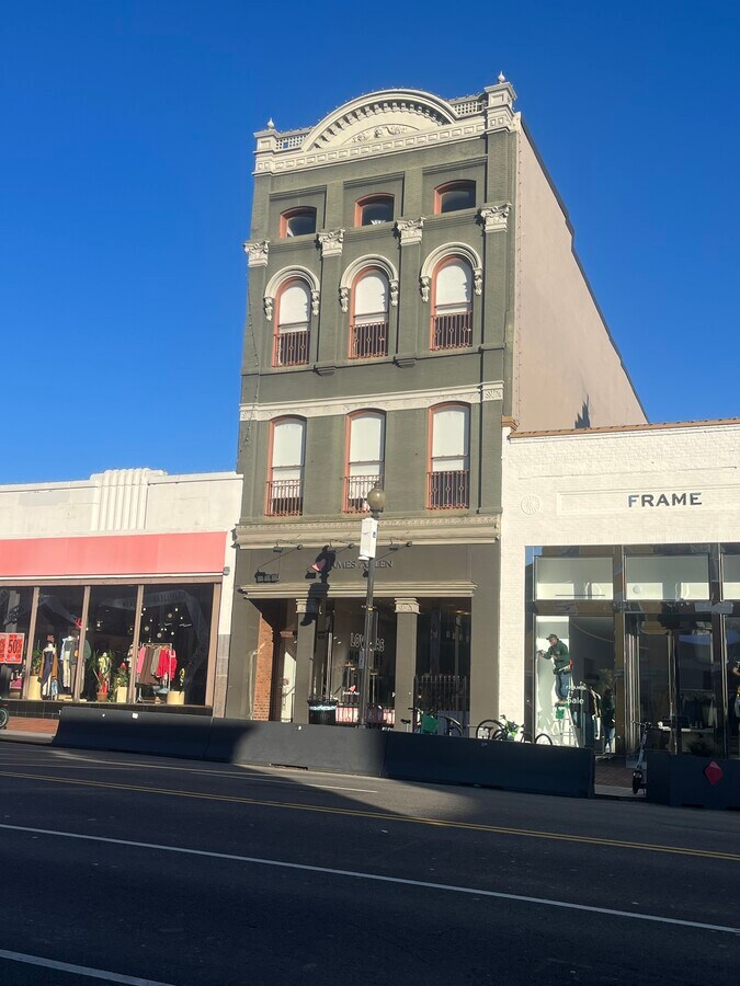 View Photo