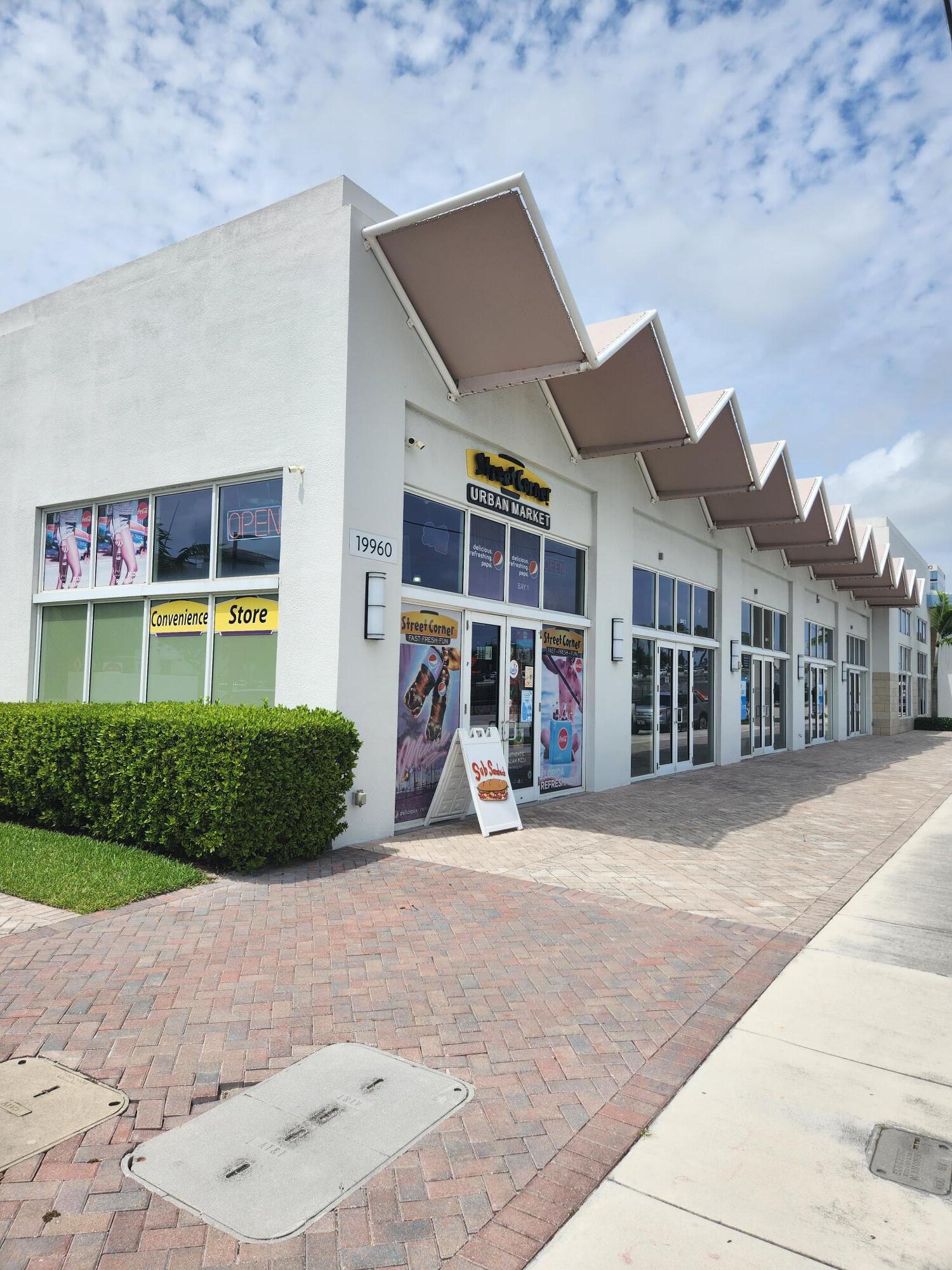20080 W Dixie Hwy, Miami, FL à louer Photo de l’immeuble– Image 1 sur 10