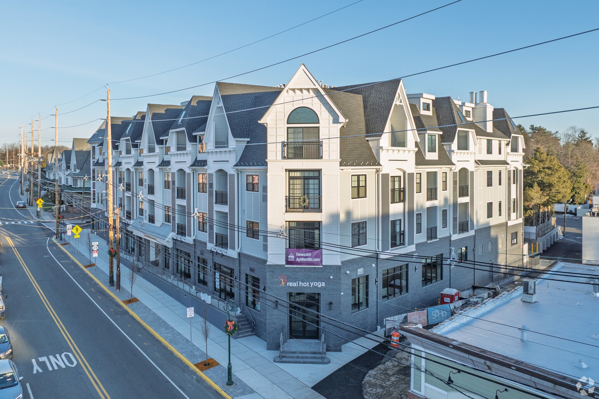 282 South Ave, Fanwood, NJ à louer Photo principale– Image 1 sur 110