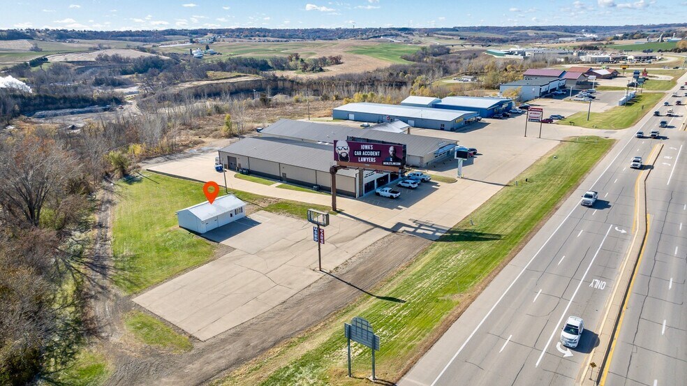 4400 Dodge St, Dubuque, IA à vendre - Photo de l’immeuble – Image 3 sur 6