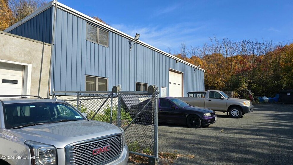 580 4th St, Troy, NY à vendre - Photo de l’immeuble – Image 2 sur 16