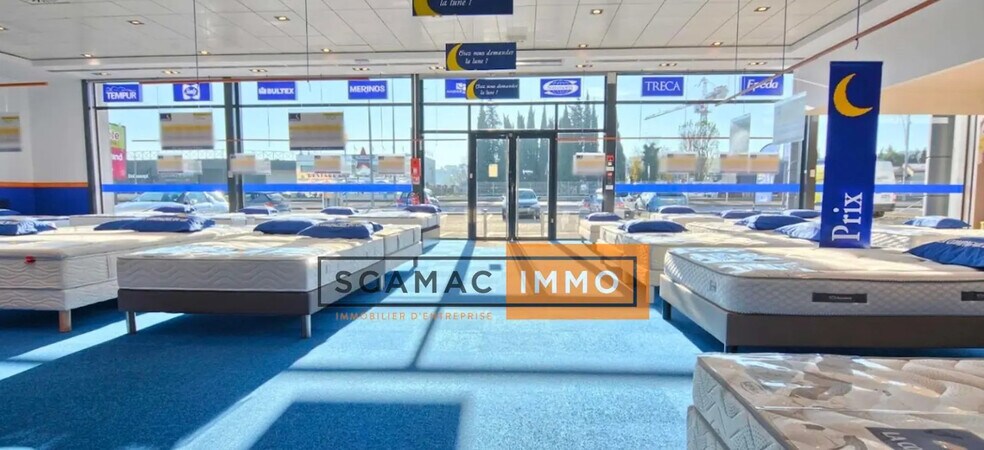 Local commercial dans Les Pennes-Mirabeau à louer - Photo de l’immeuble – Image 2 sur 4