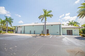 8270 Pascal Dr, Punta Gorda, FL à louer Photo intérieure– Image 2 sur 17