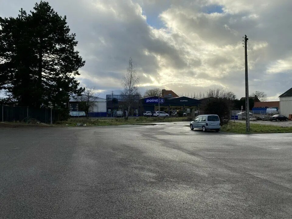 Local d’activités dans Arques à louer Photo de l’immeuble– Image 1 sur 7