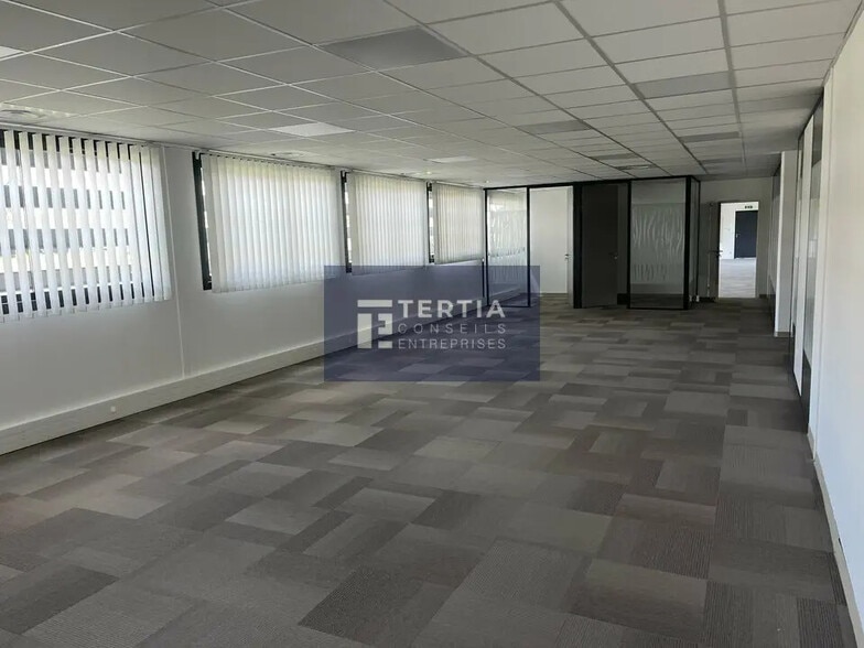 Bureau dans Montpellier à louer - Photo de l’immeuble – Image 3 sur 8