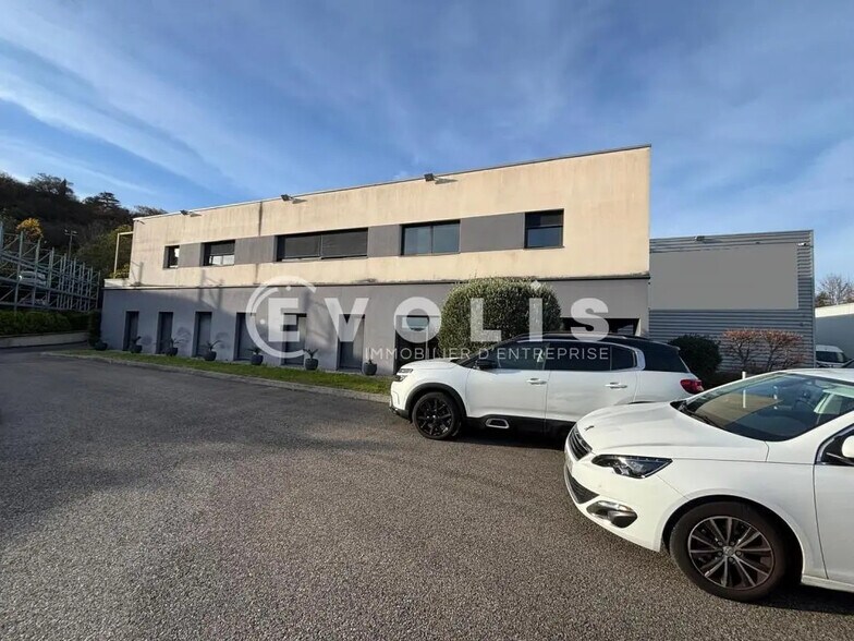 17 Route Des Sables, Chaponost à louer - Photo de l’immeuble – Image 2 sur 11