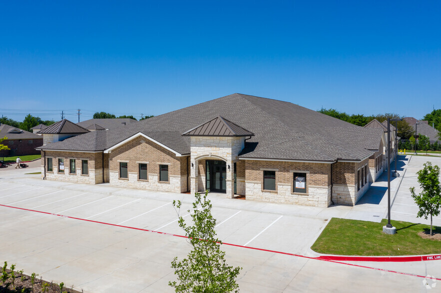 12530 Lebanon Rd, Frisco, TX à louer - Photo de l’immeuble – Image 3 sur 3