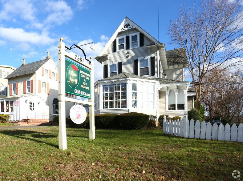 2531 Huntingdon Pike, Huntingdon Valley, PA à louer - Photo de l’immeuble – Image 2 sur 3
