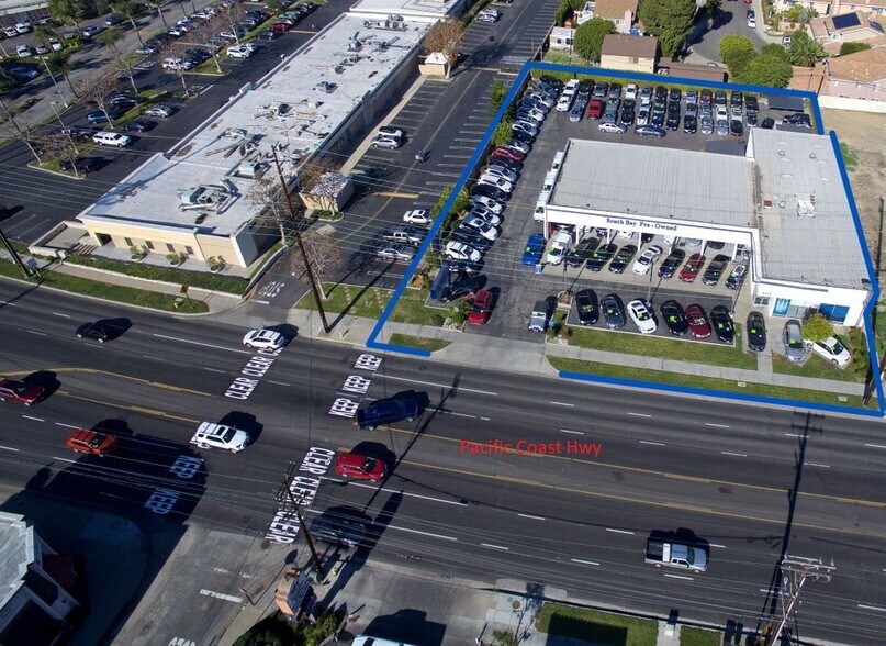 2475 Pacific Coast Hwy, Lomita, CA à louer - Photo principale – Image 1 sur 3