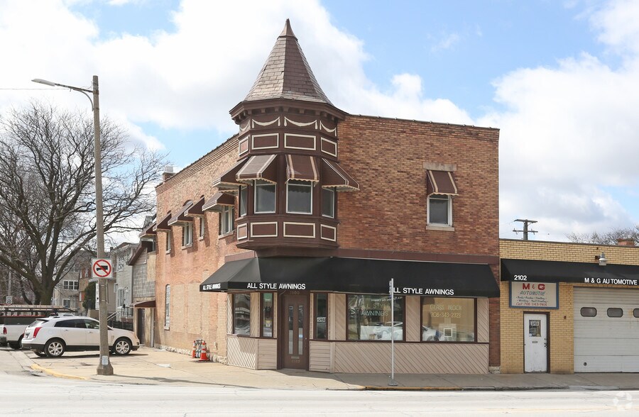2100 W Lake St, Melrose Park, IL à louer - Photo de l’immeuble – Image 3 sur 4