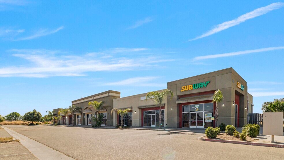 2621 S Chestnut Ave, Fresno, CA à vendre - Photo principale – Image 1 sur 29