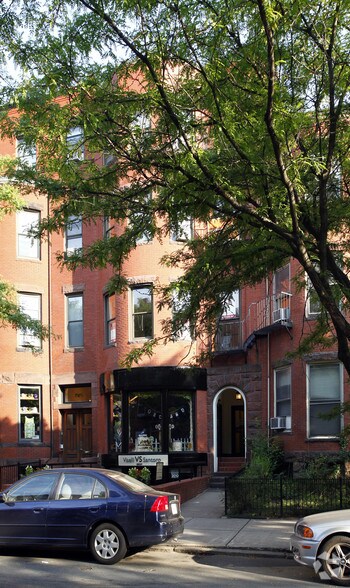 297 Newbury St, Boston, MA à louer - Photo de l’immeuble – Image 2 sur 35