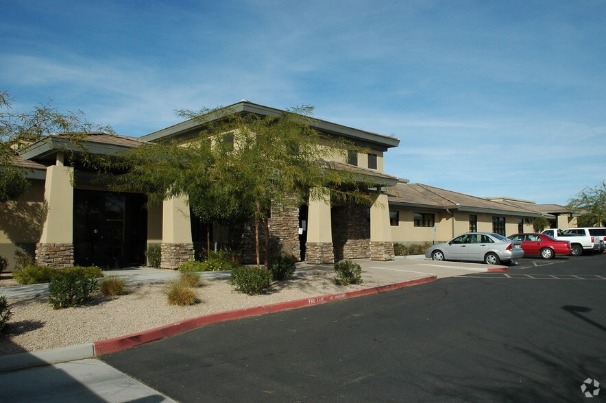 6116 E Arbor Ave, Mesa, AZ à vendre - Photo principale – Image 1 sur 14