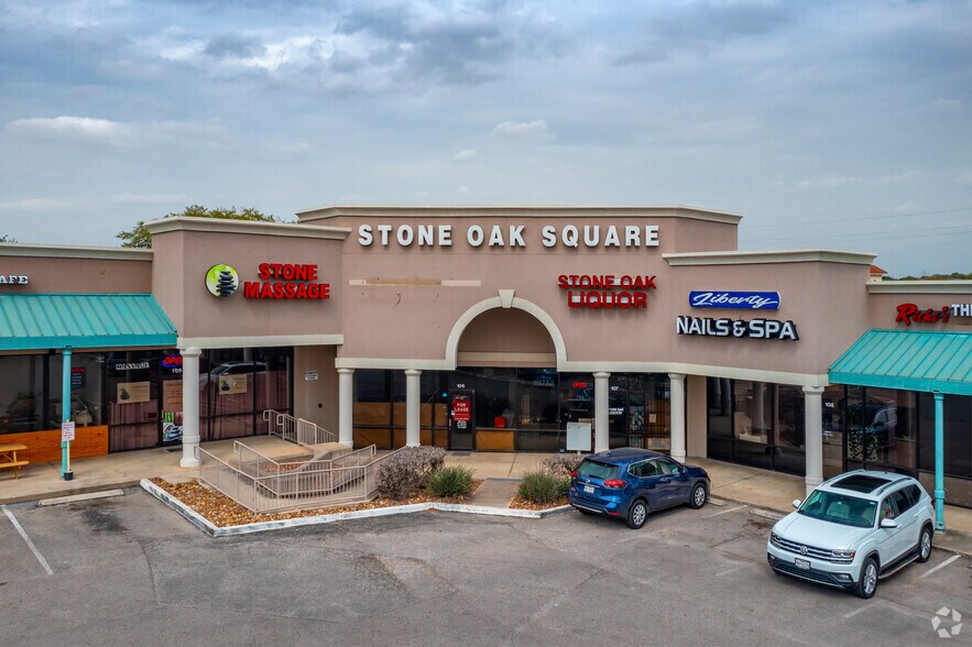 19202 Stone Oak Pky, San Antonio, TX à louer - Photo de l’immeuble – Image 3 sur 11