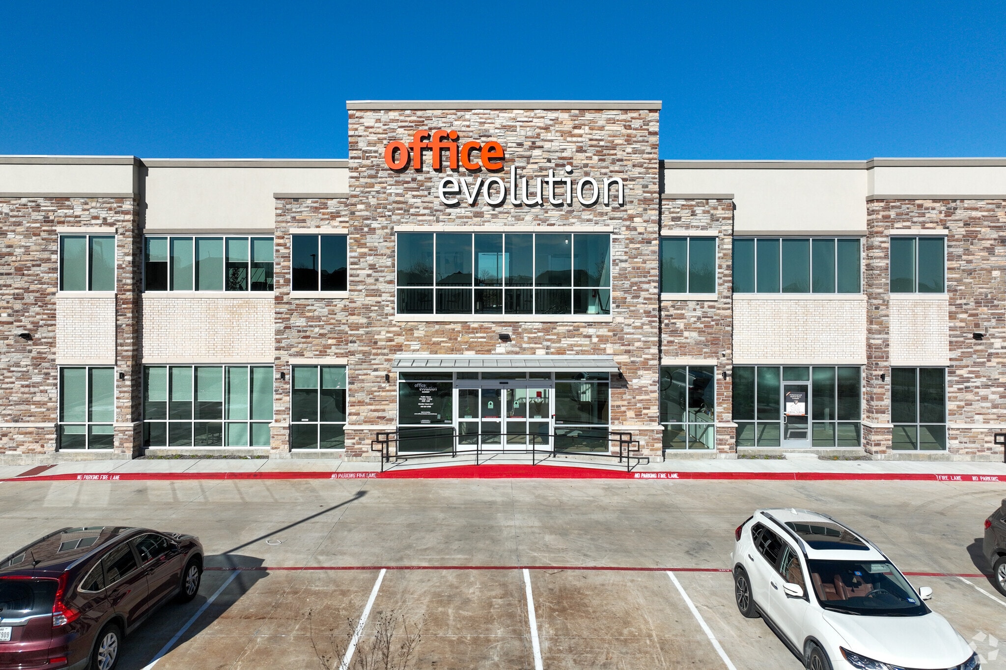8720 Silverado Trail, McKinney, TX à louer Photo de l’immeuble– Image 1 sur 8