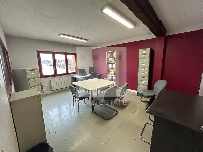 Bureau dans Villefranche-sur-Saône à louer - Photo de l’immeuble – Image 1 sur 10