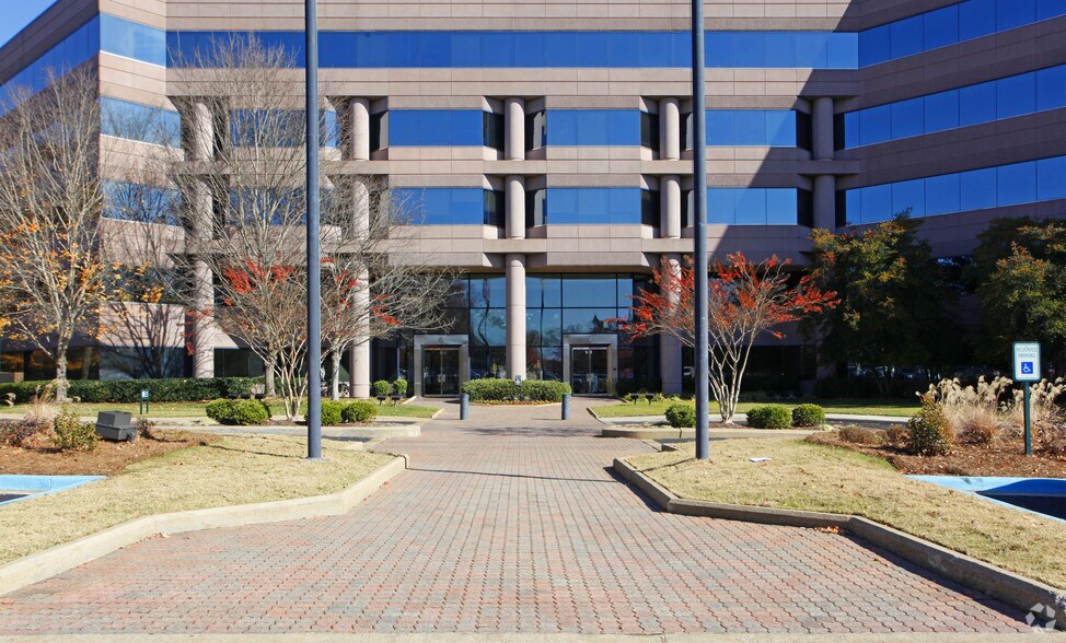 1525 Perimeter Pky NW, Huntsville, AL à louer - Photo de l’immeuble – Image 3 sur 6