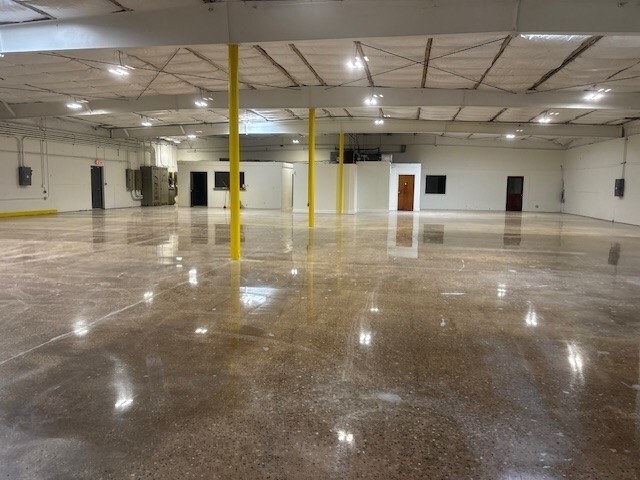 6101 Webster St, Dayton, OH à louer - Photo de l’immeuble – Image 3 sur 5