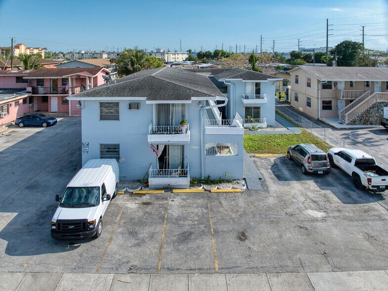 1460 W 29th St, Hialeah, FL à vendre - Photo de l’immeuble – Image 2 sur 5