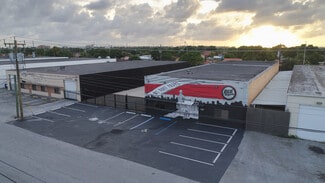 Plus de détails pour 3630 E 10th Ct, Hialeah, FL - Industriel/Logistique à louer