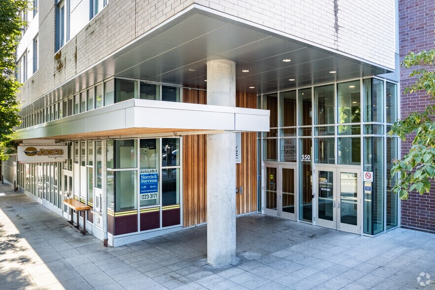 540 SW College St, Portland, OR à louer - Photo de l’immeuble – Image 3 sur 6