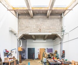 2744 E 11th St, Oakland, CA à louer Photo intérieure– Image 2 sur 6