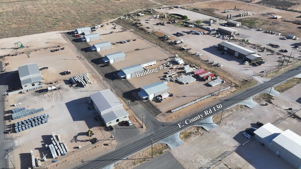2107 E County Road 130, Midland, TX à louer - Photo de l’immeuble – Image 3 sur 13