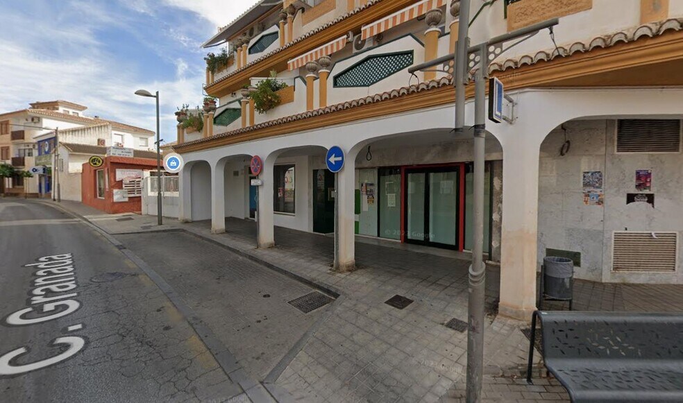 Calle Granada, 15, Huétor Vega, Granada à vendre - Photo de l’immeuble – Image 3 sur 5