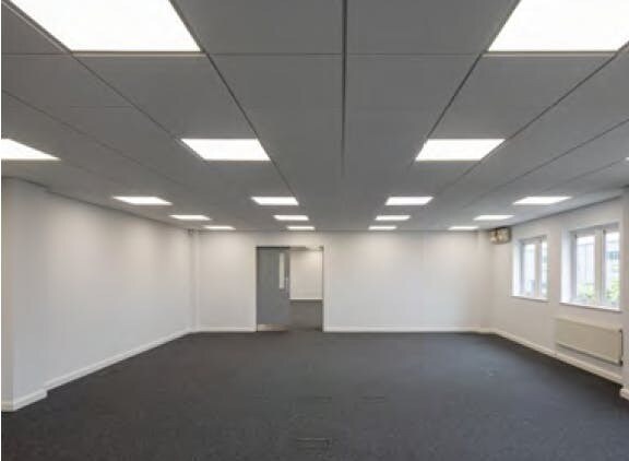 1 Albion Clos, Slough à louer - Photo de l’immeuble – Image 3 sur 5
