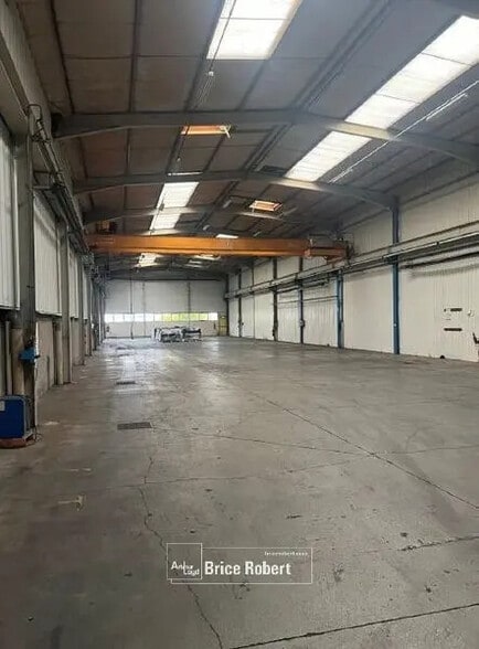 Bureau dans Béligneux à louer - Photo intérieure – Image 2 sur 4