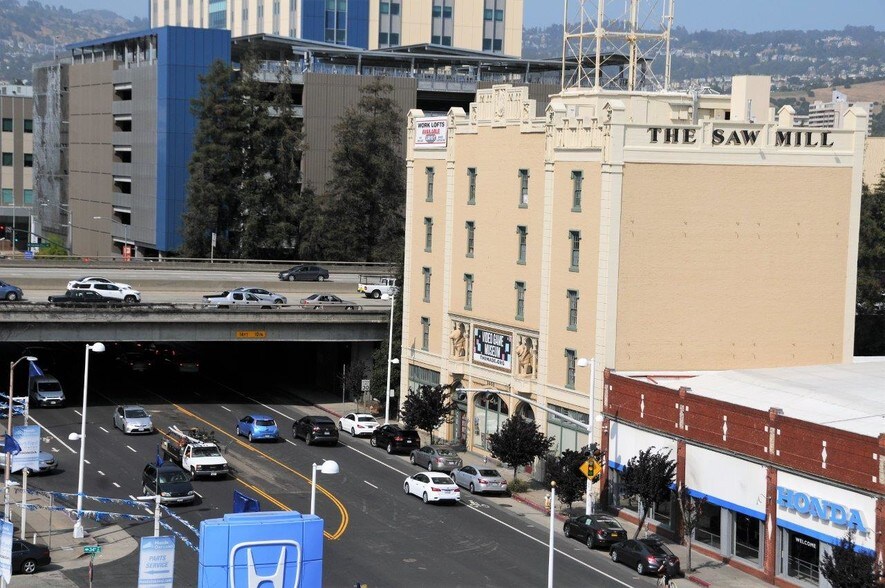 3401 Piedmont Ave, Oakland, CA à louer - Photo de l’immeuble – Image 3 sur 14