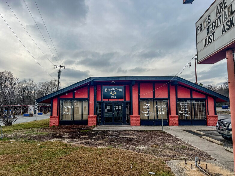 2320 Randleman Rd, Greensboro, NC à vendre - Photo de l’immeuble – Image 1 sur 9