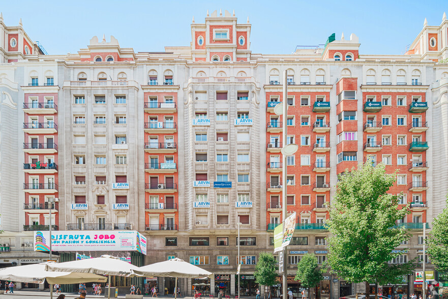 Calle Gran Vía, 57, Madrid, Madrid à louer - Photo principale – Image 1 sur 10