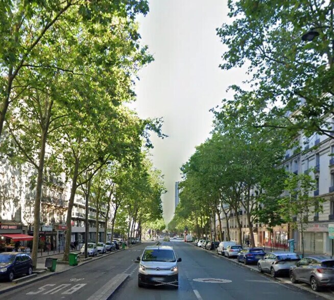 Local commercial dans Paris à louer - Photo de l’immeuble – Image 2 sur 4