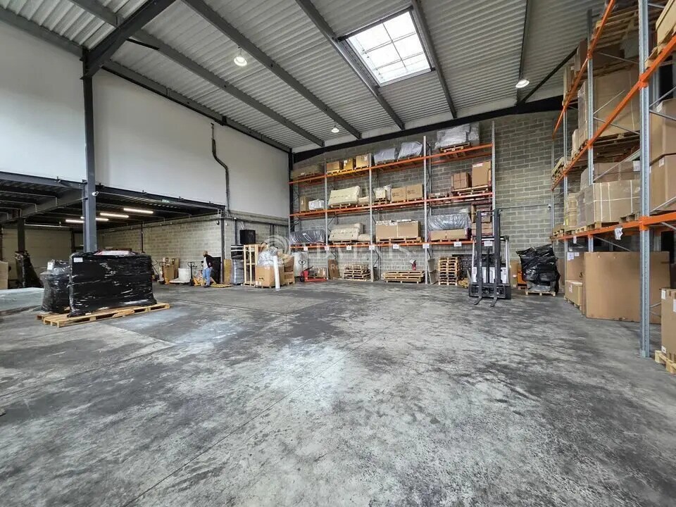 Local d’activités dans Tremblay-en-France à louer Photo de l’immeuble– Image 1 sur 7