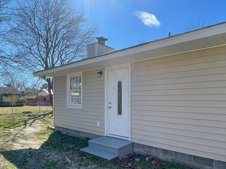 3873 Cumberland Rd, Fayetteville, NC à vendre - Photo de l’immeuble – Image 2 sur 21