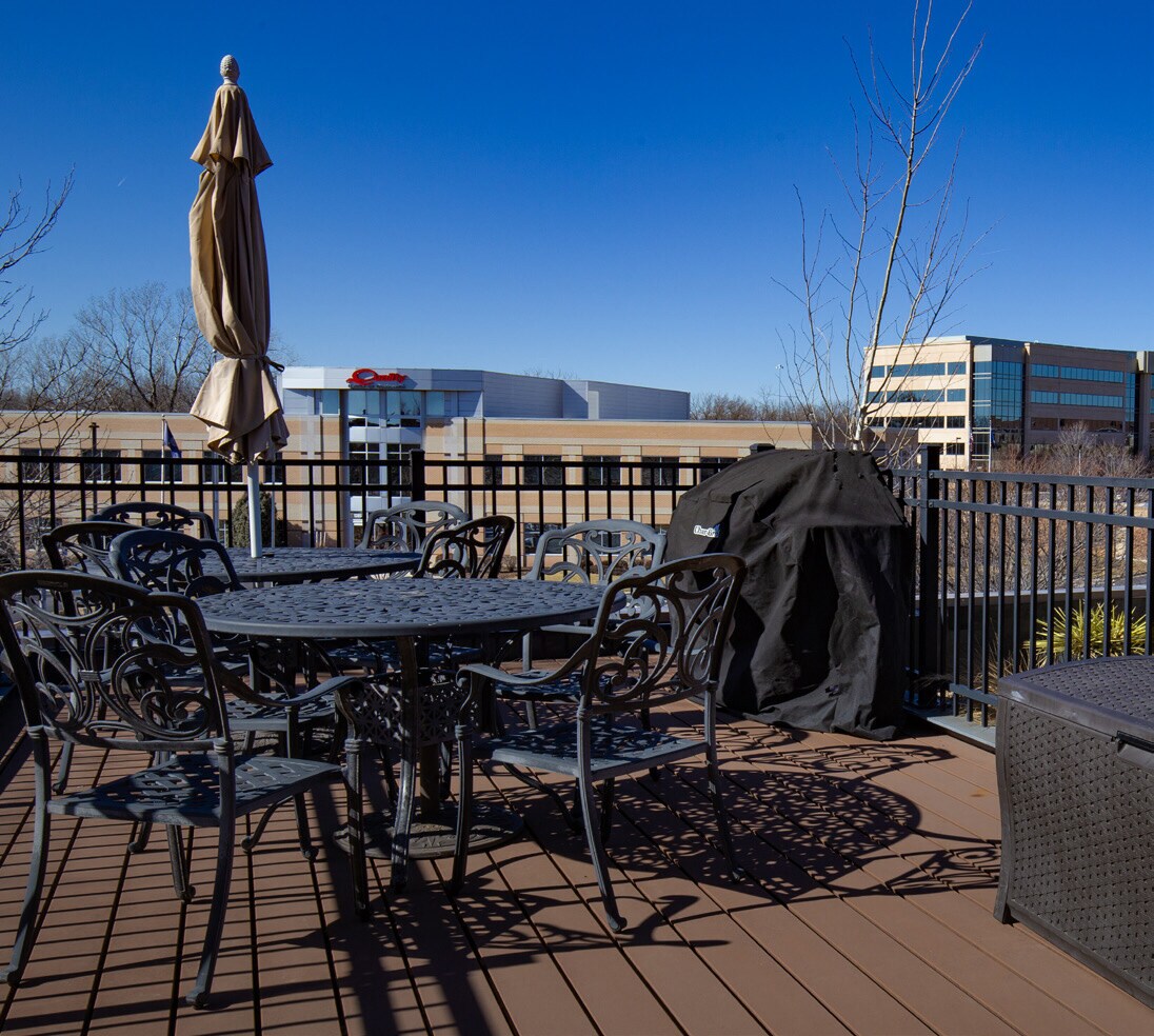 7400 W 129th St, Overland Park, KS à vendre Photo de l’immeuble– Image 1 sur 12