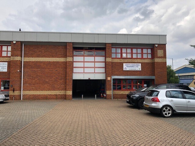 25 Letchworth Business Park, Letchworth Garden City à louer - Photo de l’immeuble – Image 2 sur 5