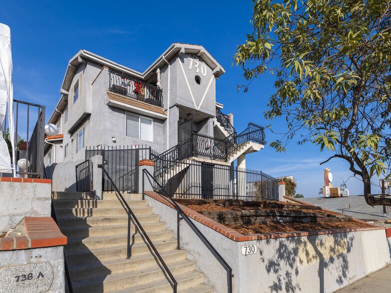 730 W 5th St, San Pedro, CA à vendre - Photo de l’immeuble – Image 2 sur 12
