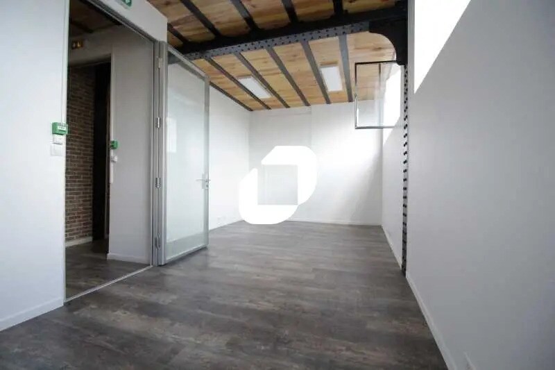 Bureau dans Persan à louer - Photo de l’immeuble – Image 3 sur 31